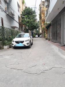 Bán nhà 6 tầng thang máy Hoàng Quốc Việt, Cầu Giấy, Phân lô, Oto vào nhà, An sinh tốt, Nhà đẹp ở luôn
